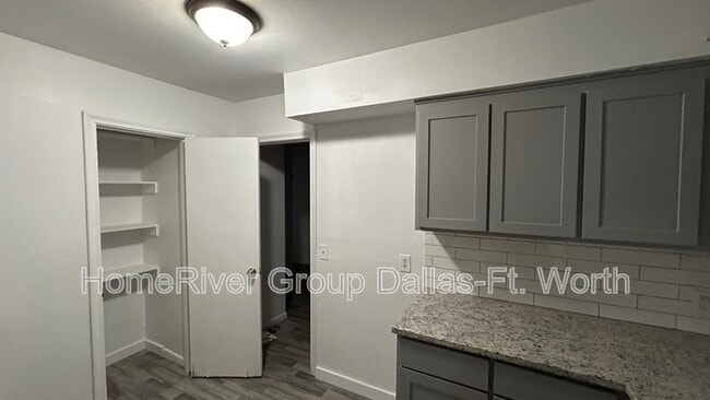 Building Photo - 4847 Haas Dr