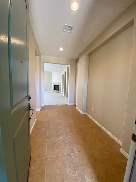 Building Photo - 82889 Spirit Mountain Dr