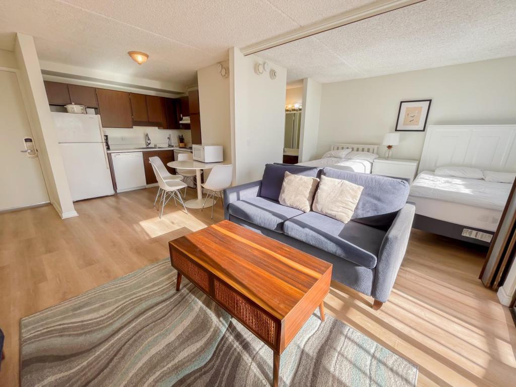 Photo - 2240 Khi Ave #1610