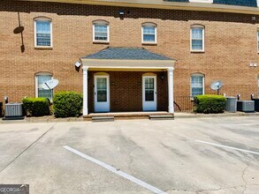 Building Photo - 207 Harwell Ave