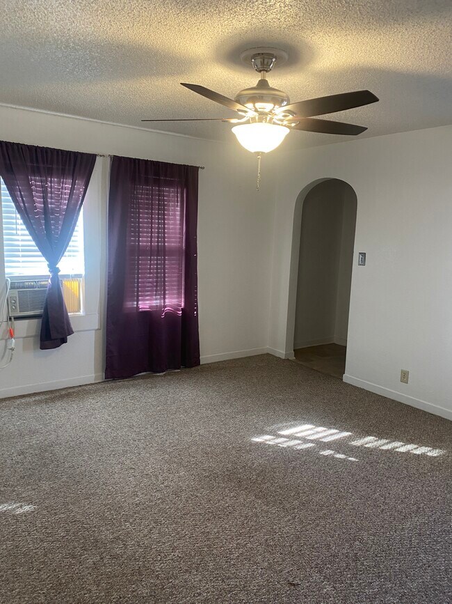 Foto del edificio - 408 N Mesquite St