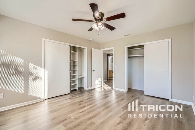 Building Photo - 2020 Magnolia Dr