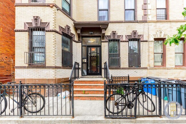 Foto del edificio - 357 Sumpter St