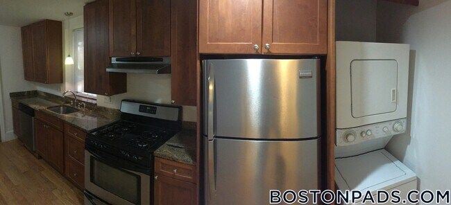 Foto del edificio - 64 Louis Prang St