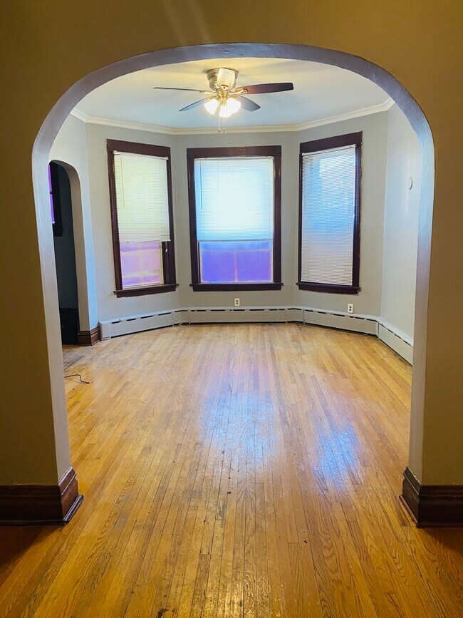 Foto del edificio - 3353 W Evergreen Ave