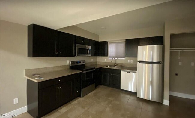 Foto del edificio - 3501 Rio Robles Dr