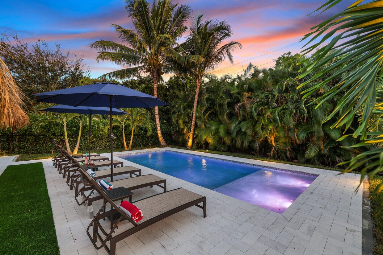 Primary Photo - 312 Gulfstream Blvd