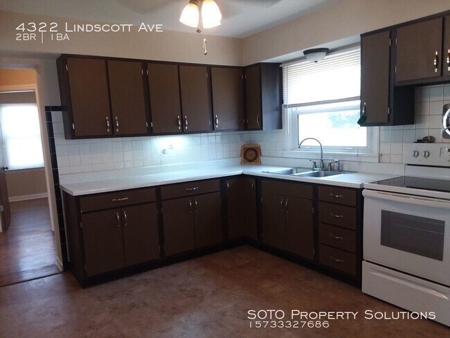 Foto del edificio - 2BD 1BA House with Garage in Woodson Terrace
