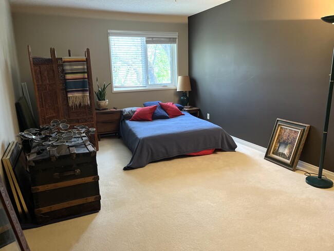 Photo du bâtiment - 2727 Victoria Av