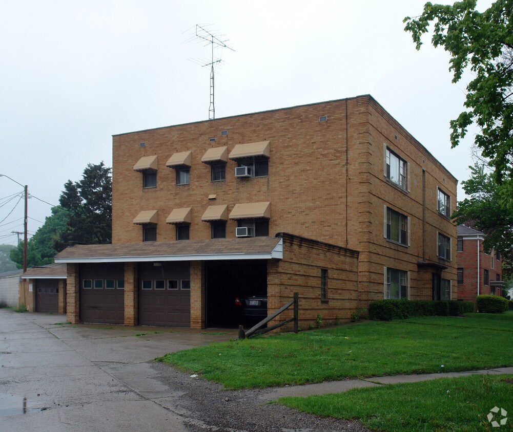 Building Photo - 3541 Grantley Rd