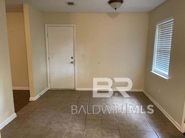 Building Photo - 83 Mayfair Ln
