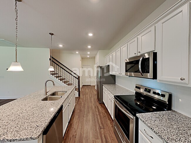 Building Photo - 2903 Throneberry Lane