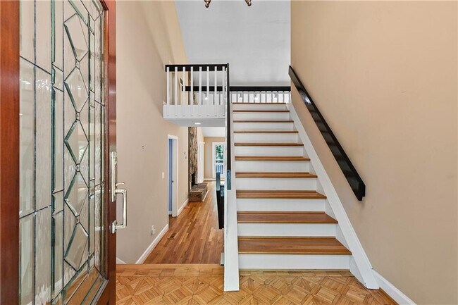 Building Photo - 755 Nile Dr