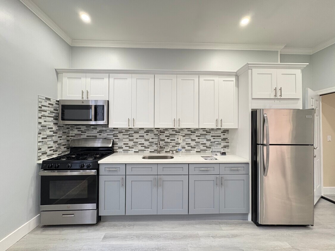 Foto principal - 5516 Hudson Ave