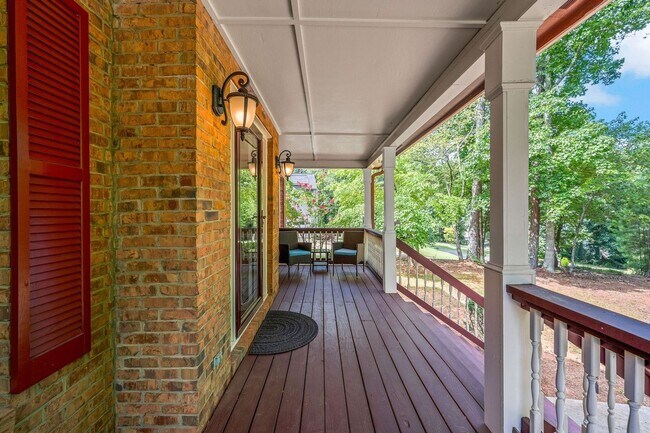 Foto del edificio - Country-Chic Retreat in Hickory Flat