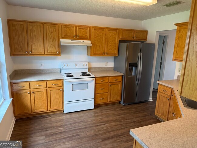 Foto del edificio - 244 Merriwood Cir