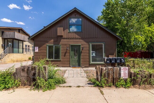 Building Photo - 306 S Humphreys St