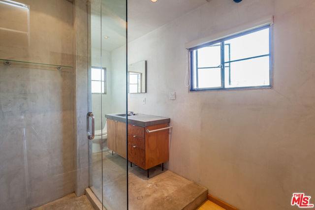 Foto principal - 325 Indiana Ave