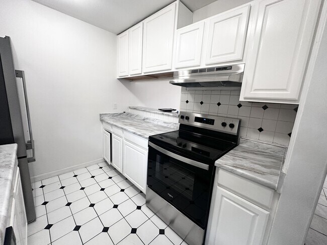 Foto del edificio - 501 Yellowwood Ct