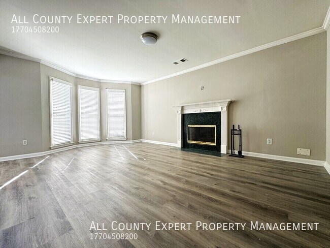 Building Photo - 1565 Ox Bridge Ct NW