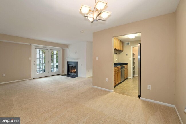 Foto del edificio - 8608 Shadwell Dr