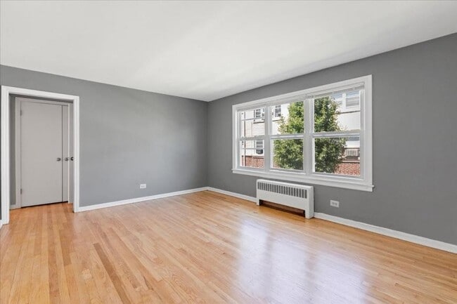 Foto del edificio - 1 bedroom in Chicago IL 60645