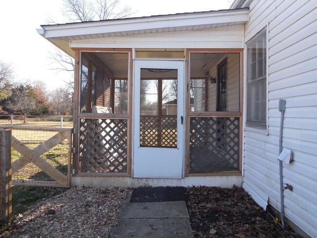 Building Photo - 4 br, 2 bath House - 6401 Shirley Ave.