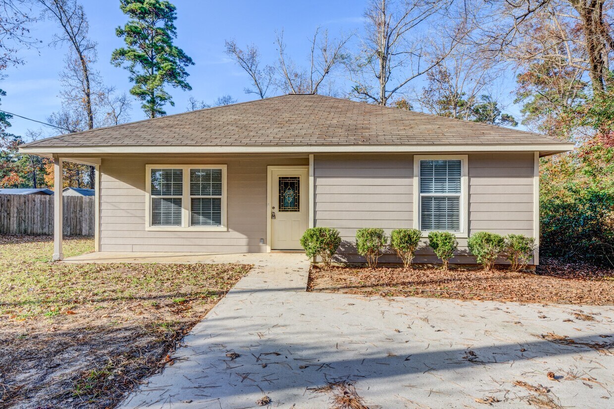 Primary Photo - 10559 Royal Andrews Dr