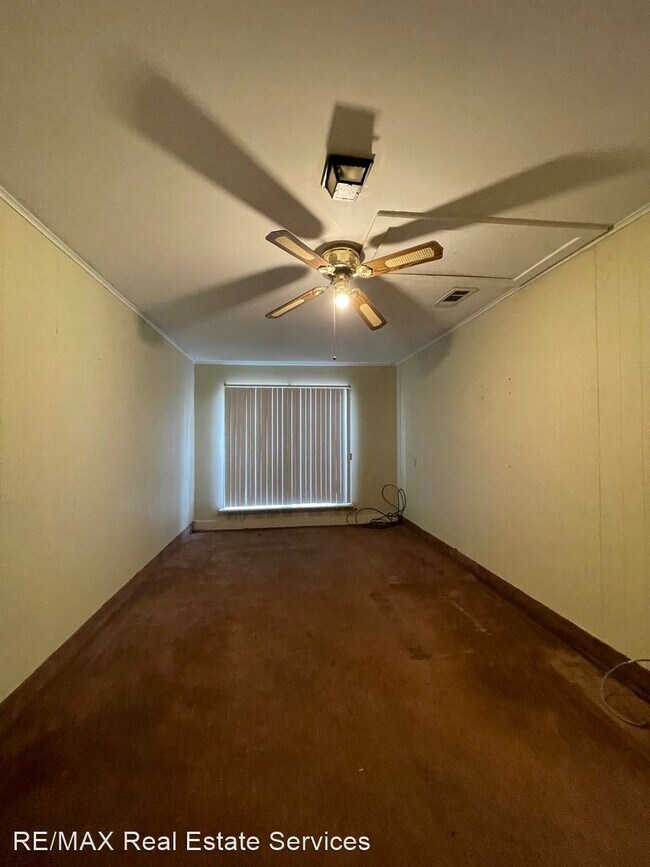 Building Photo - 3 br, 1.5 bath House - 9010 Southwood Drive