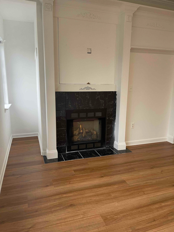 Building Photo - 5567 Acorn Ln