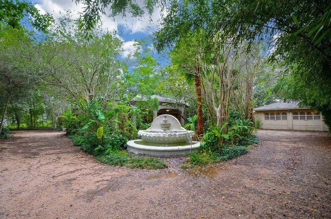 Foto del edificio - 12614 Craigwood Ln