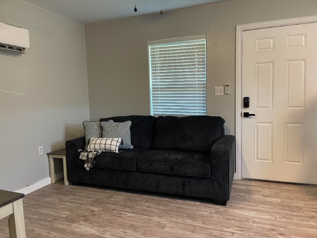 Foto del edificio - 2522 Williams Rd