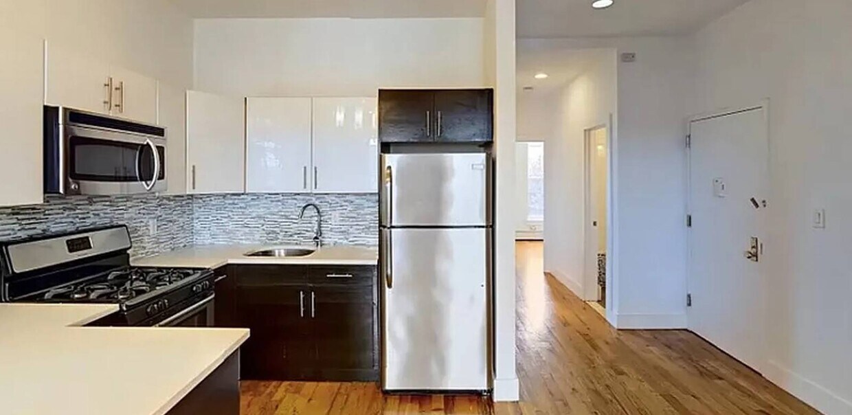 Foto principal - 1057 Jefferson Ave