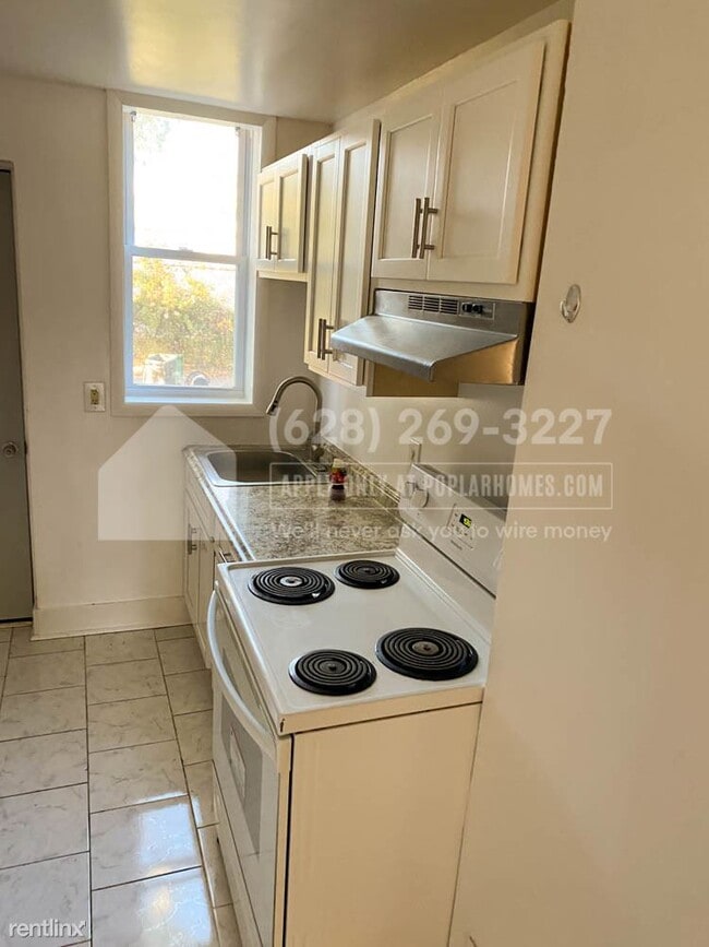 Building Photo - 3 br, 2 bath Townhome - 4618 Pimlico Road -