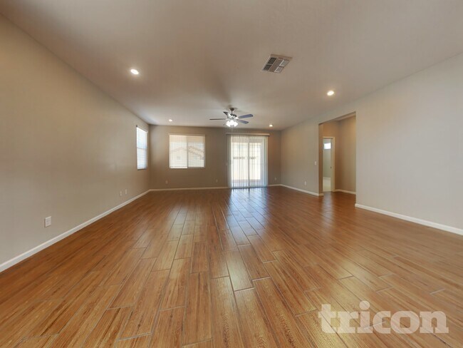 Foto del edificio - 17852 W Daley Ln