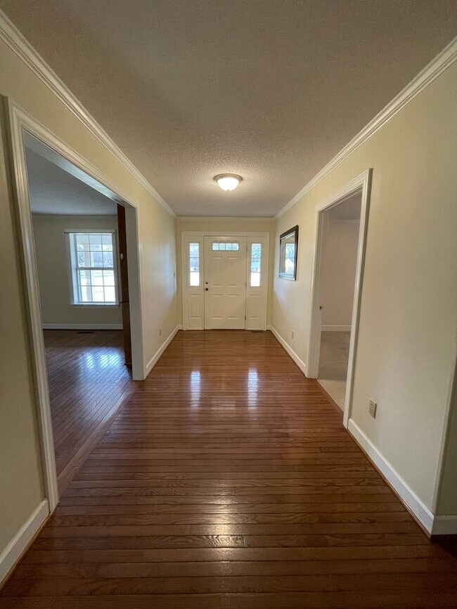 Foto del edificio - Spacious country home for lease