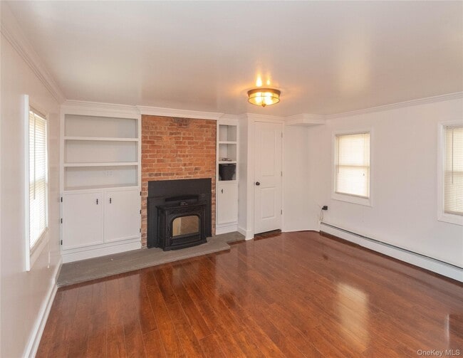 Building Photo - 30 Tobins Ln