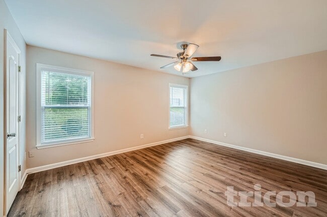 Building Photo - 4160 Triton Ives Dr NE