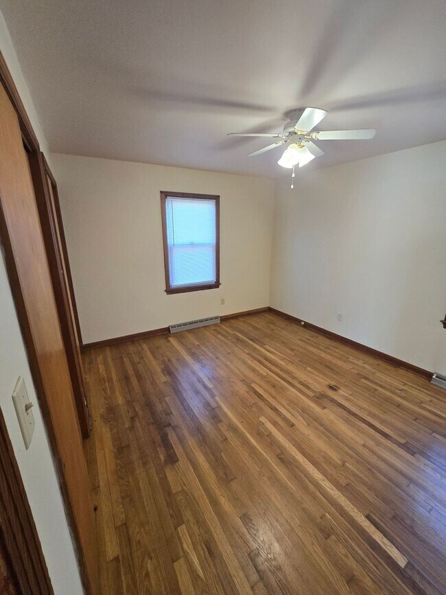 Foto del edificio - NEWLY REMODELED 3 BEDROOM HOUSE