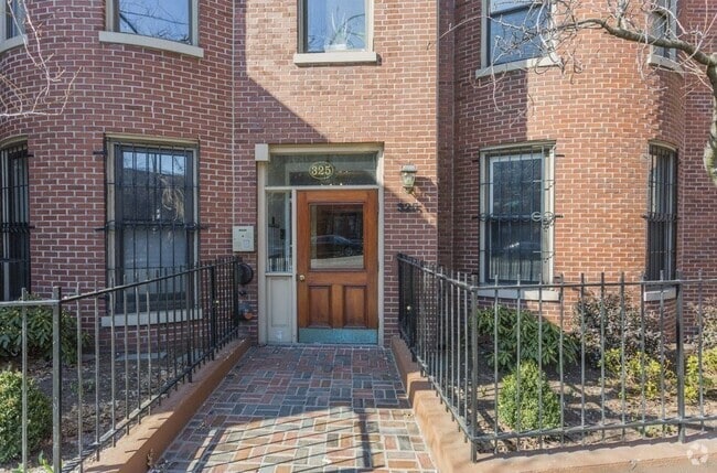 Building Photo - 329 Columbus Ave