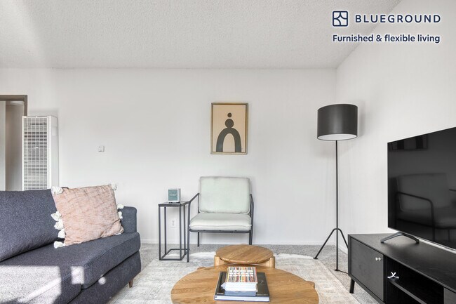 Foto del edificio - 4300 W Sarah St