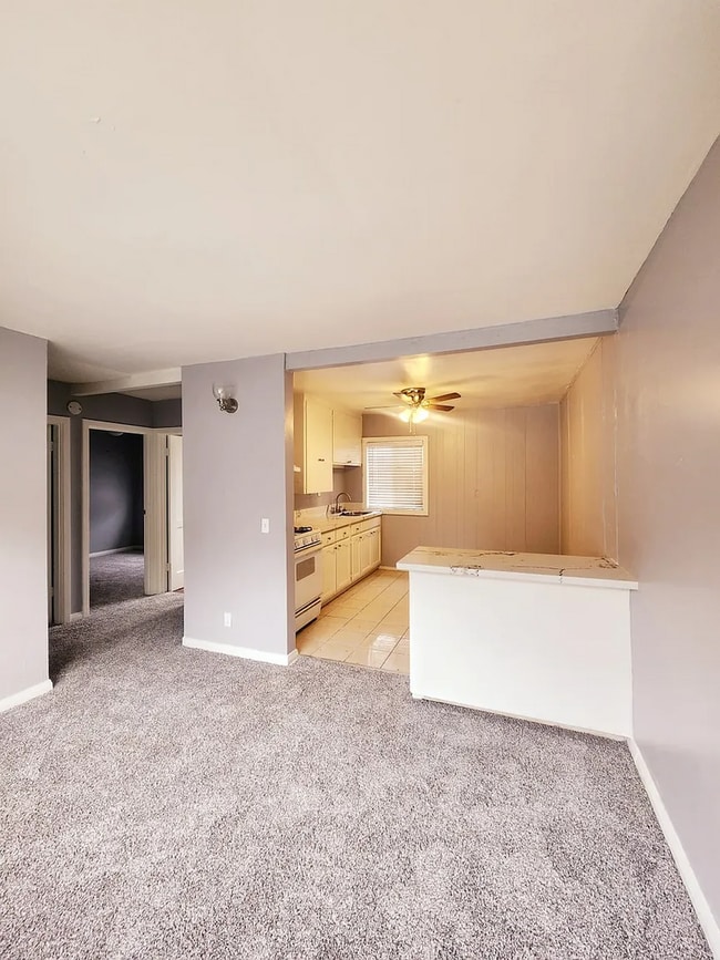 Photo - Pangborn Apartment