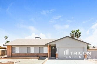 Building Photo - 9343 W Mission Ln