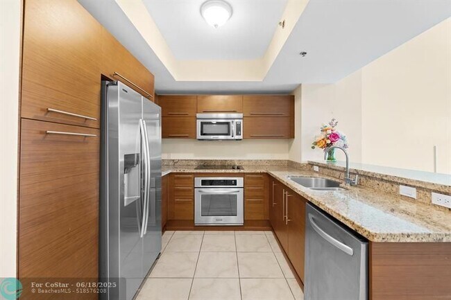 Foto del edificio - 2641 N Flamingo Rd