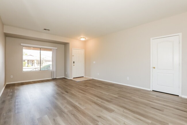 Building Photo - 3961 E Simpson Rd