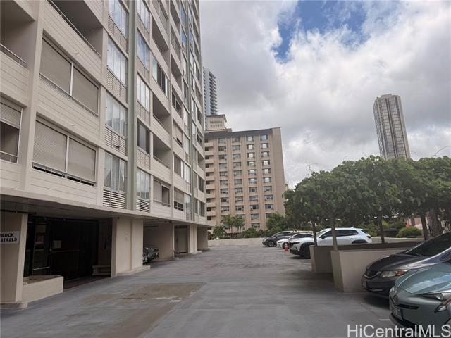 Building Photo - 780 Amana St