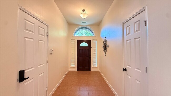 Foto del edificio - 5623 Maverick Bend Lane