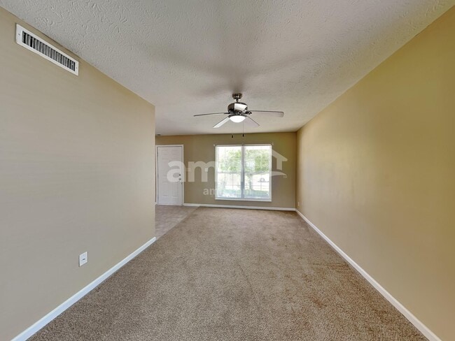Foto del edificio - 6658 W Longview Dr