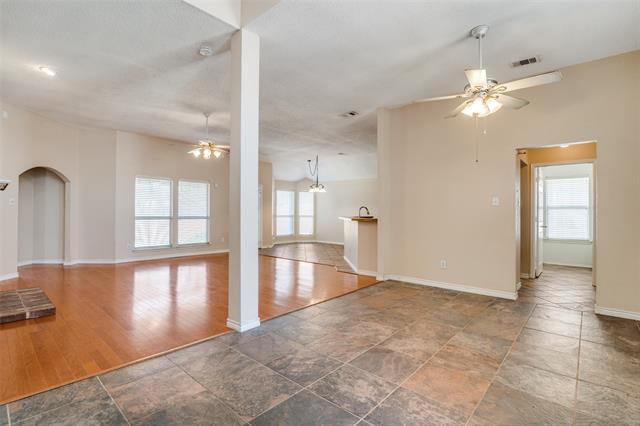 Foto del edificio - 3729 Sycamore Ln