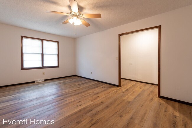 Building Photo - 3 br, 1 bath House - 1521 S Grant Ave